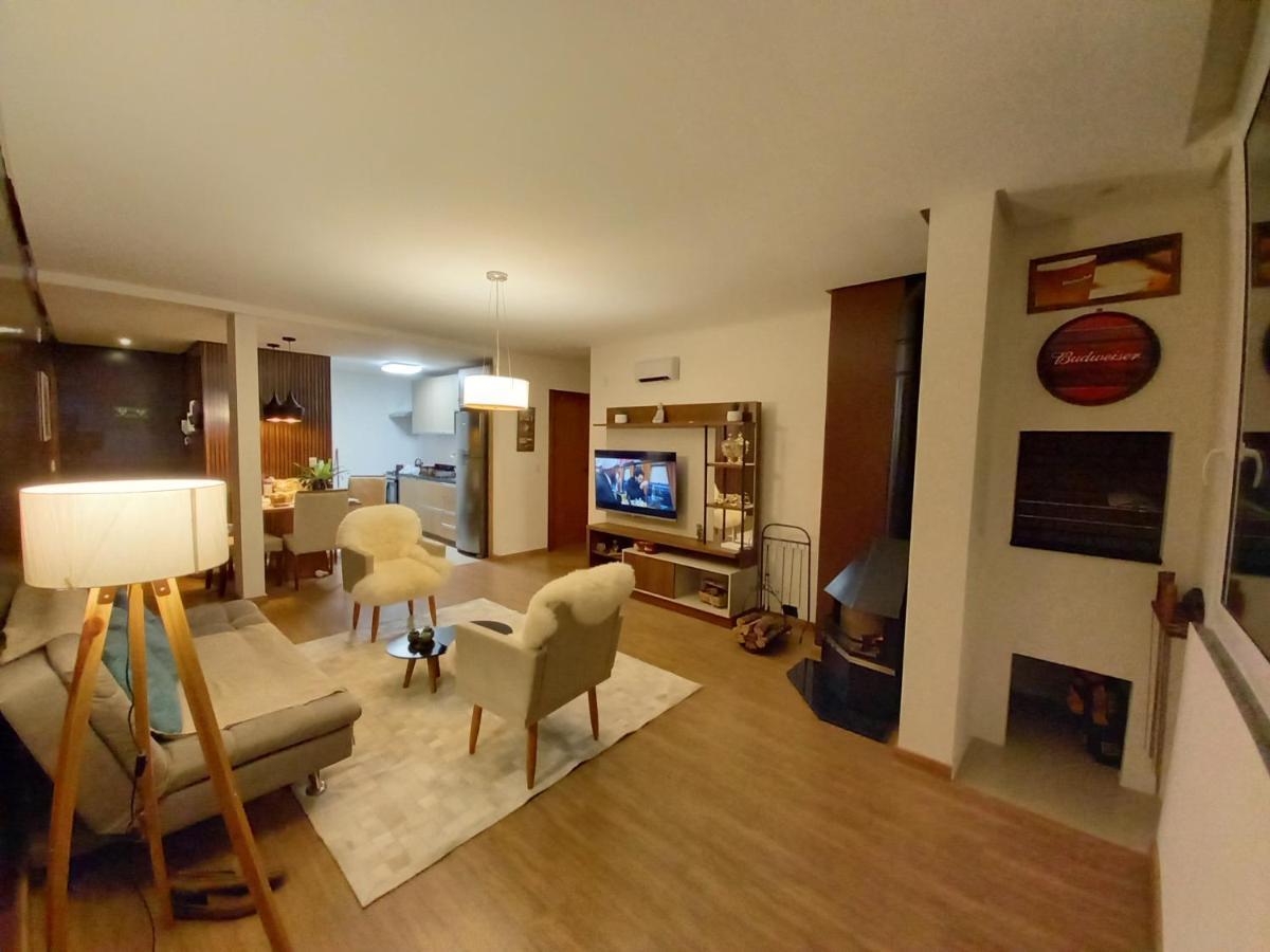 Gramado - Apartamento Aconchegante Com Lareira E Churrasqueira Luaran gambar